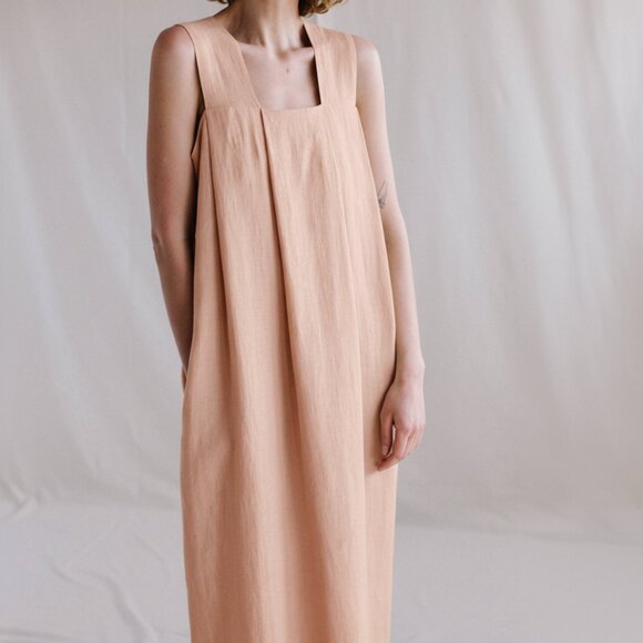 Man In The Studio Dresses & Skirts - Gorgeous Origami Handmade Linen Loose Fitting Midi Dress - brand new